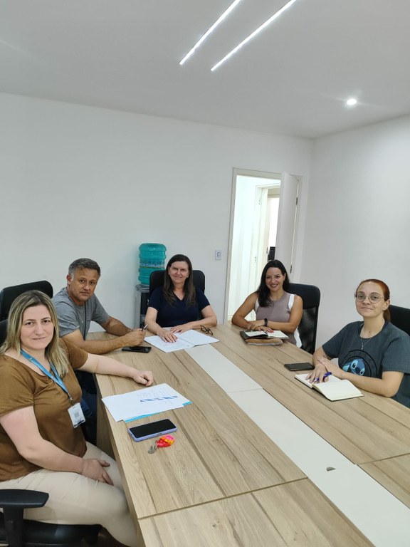 As sessões ainda não voltaram, porém os trabalhos não param!